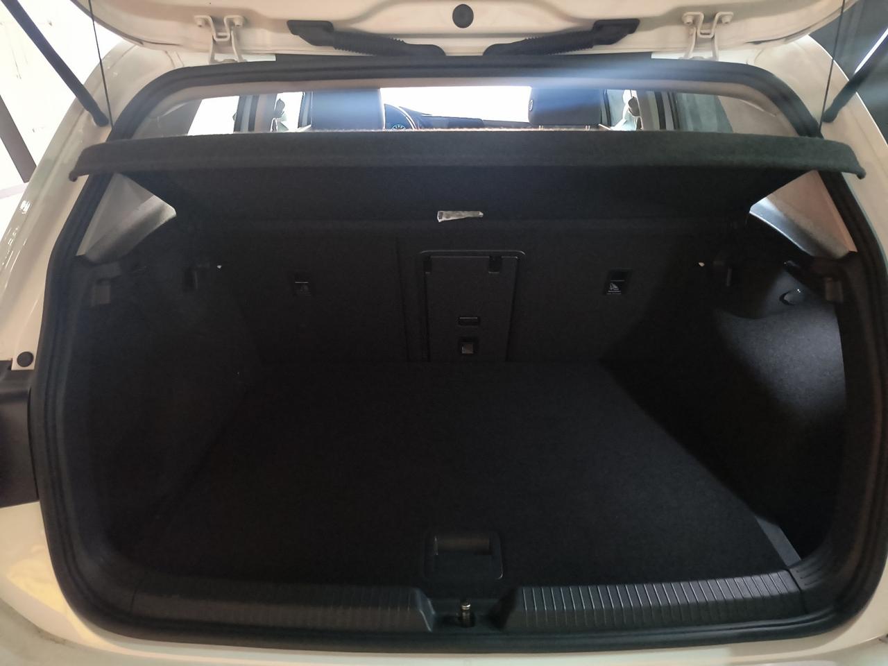 VOLKSWAGEN Golf VIII 2020 - Golf 1.0 tsi evo Life 110cv