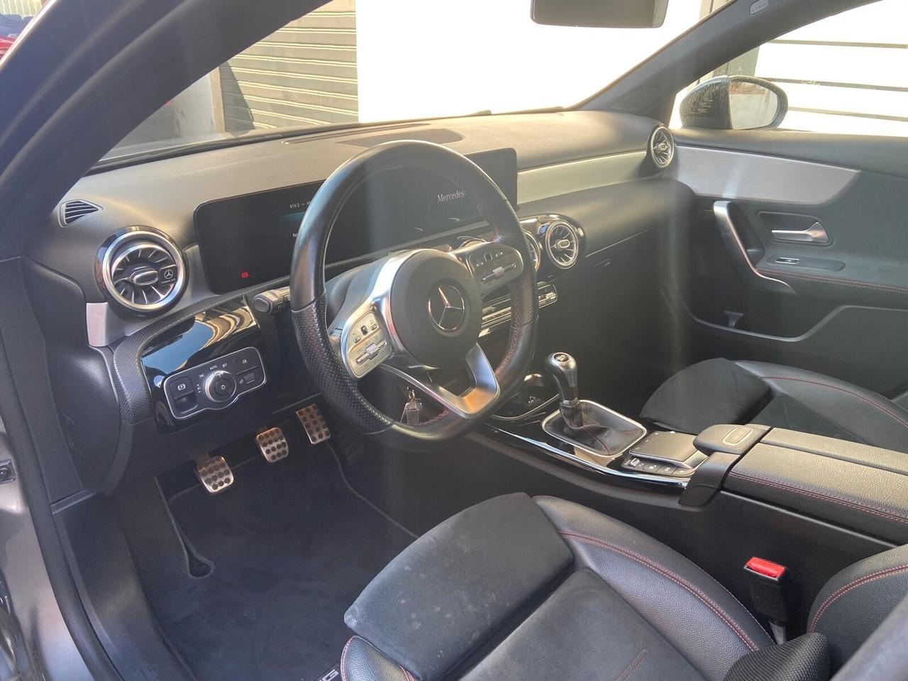 Mercedes-benz A 200 d Premium AMG