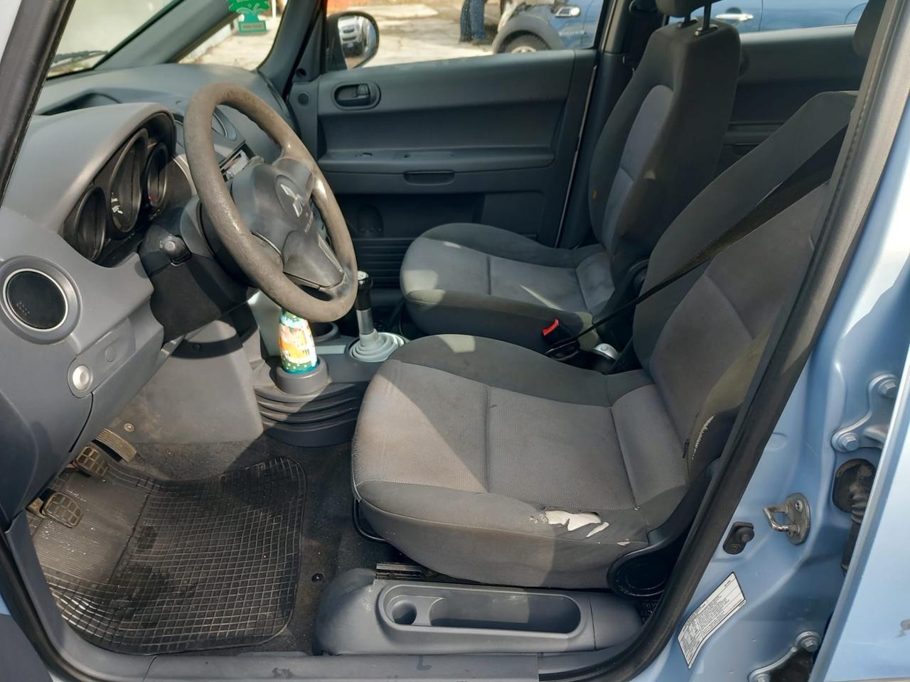 Mitsubishi Colt 1.1 12V 5p. Inform