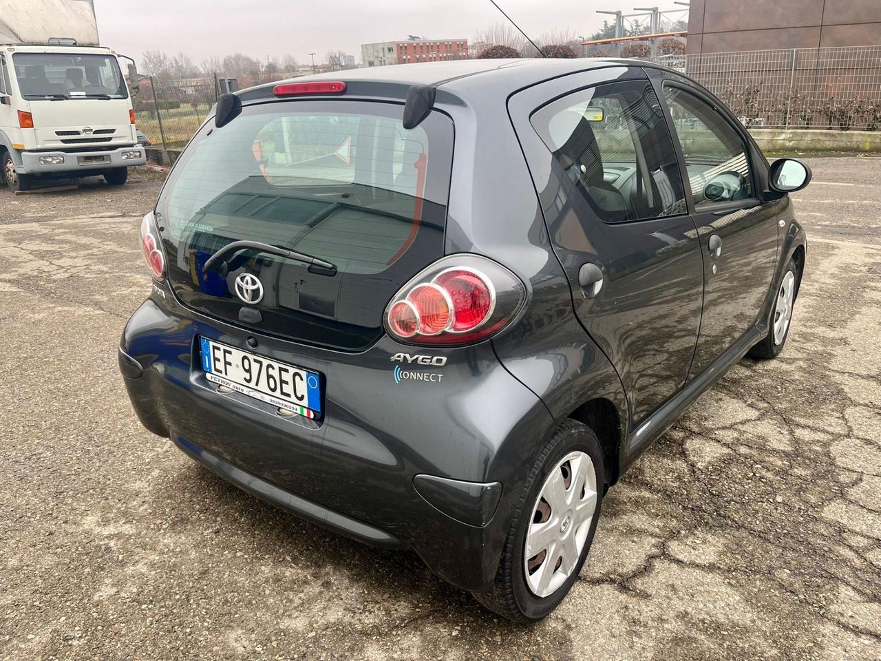 Toyota Aygo 1.0benz 2011 141.000km perfetta per neopatentati