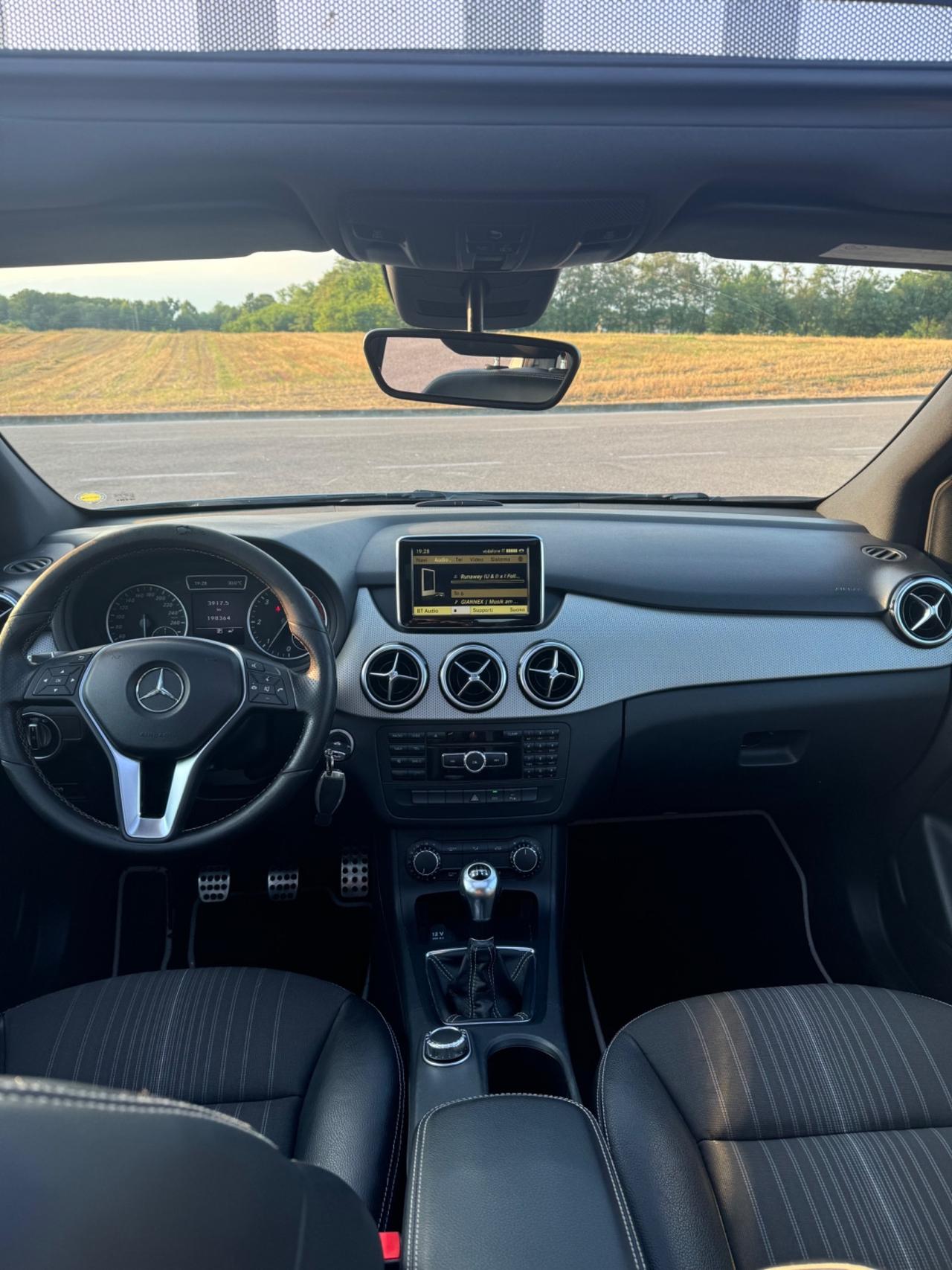 Mercedes-benz B 180 CDI BlueEFFICIENCY Premium