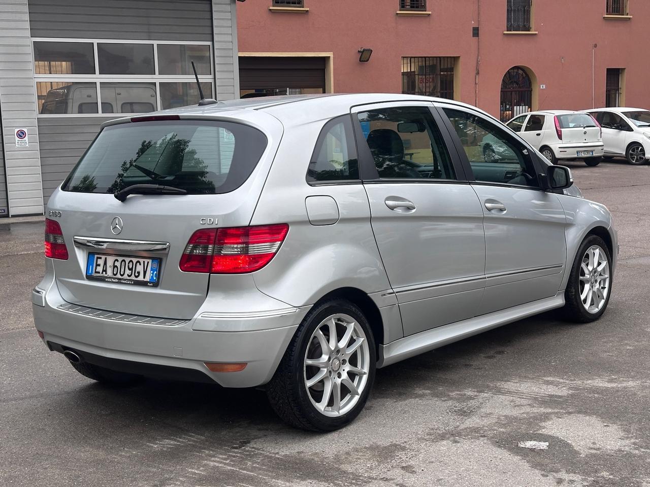 Mercedes-benz B 180 CDI Sport pari al Nuovo