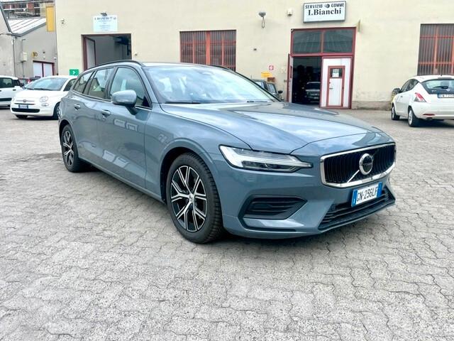 Volvo V60 B4 (d) automatico Plus Dark