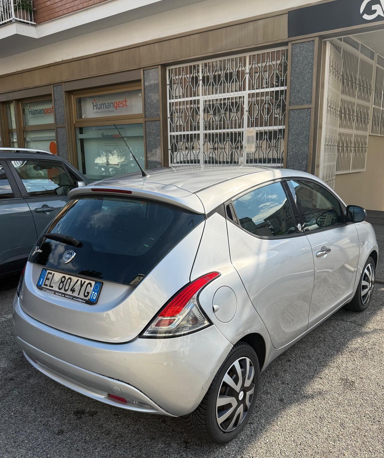 Lancia Ypsilon 1.2 69 CV 5 porte GPL Ecochic Gold