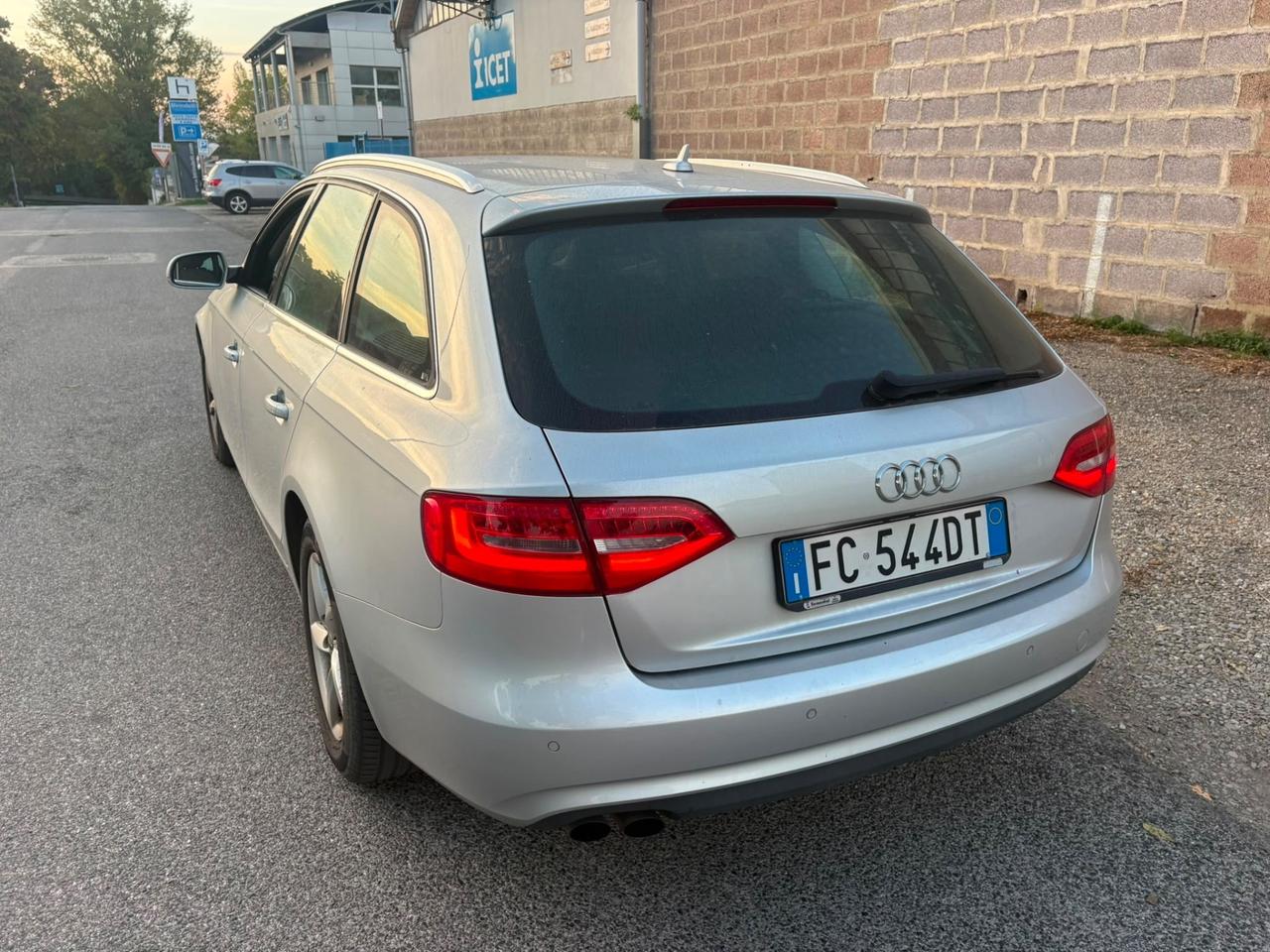Audi A4 Avant 2.0 TDI 143CV 212.000 KM TENUTO OTTIMI