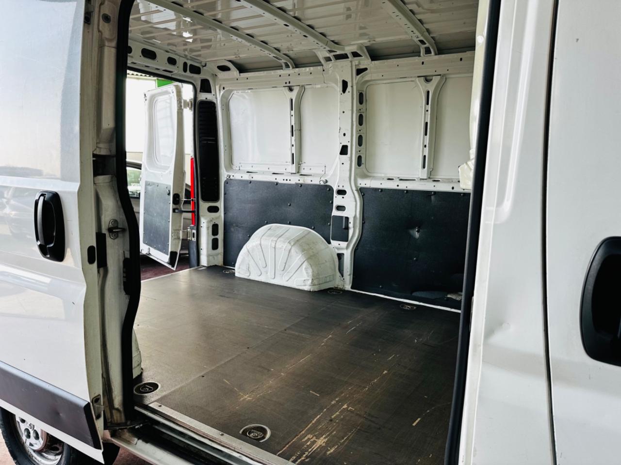 Peugeot Boxer 2.2 HDi 6Marce Furgone