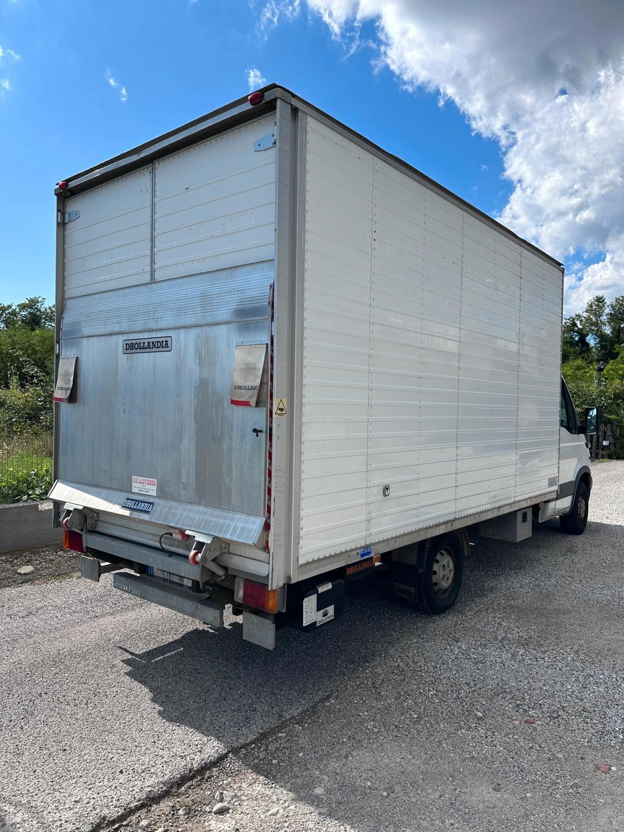 IVECO 35/S CON SPONDA POSTERIORE CARICATRICE