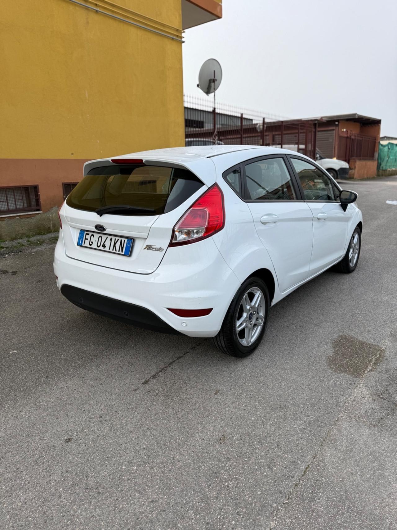 Ford Fiesta 1.5 TDCi 75CV 5 porte Titanium