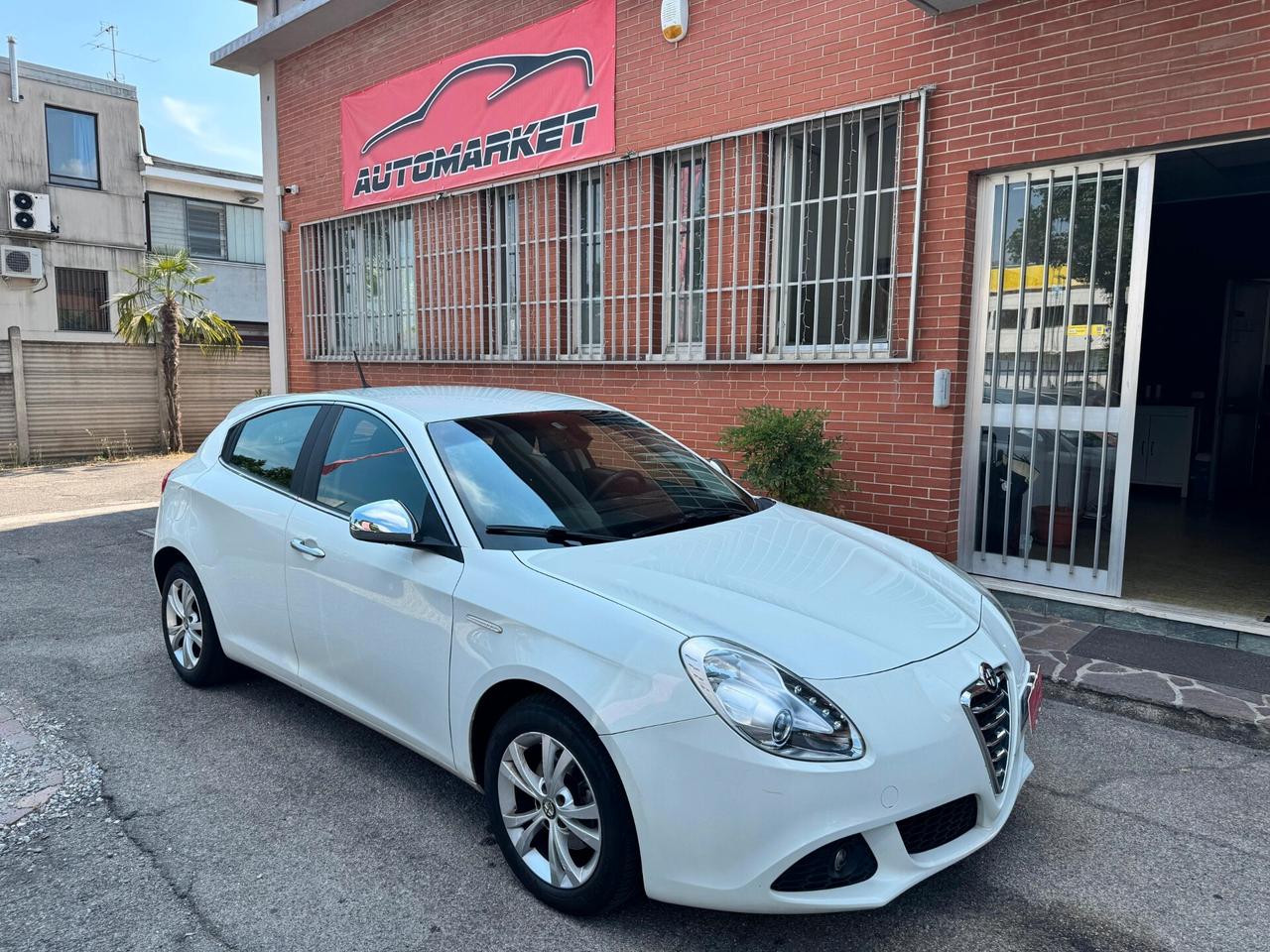 Alfa Romeo Giulietta 1.6 JTDm-2 105 CV Distinctive