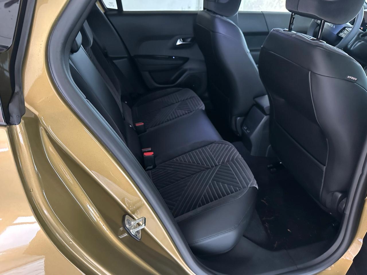 Lancia Ypsilon Hybrid e-DCT LX