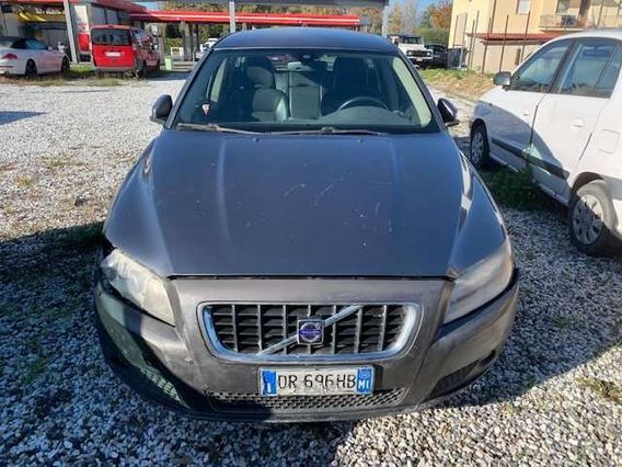 Volvo V70 V702.4 d5 Momentum 185cv AUTOMATICA EURO 1500