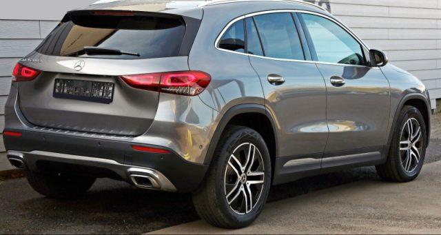 MERCEDES-BENZ GLA 200 d Automatic Sport