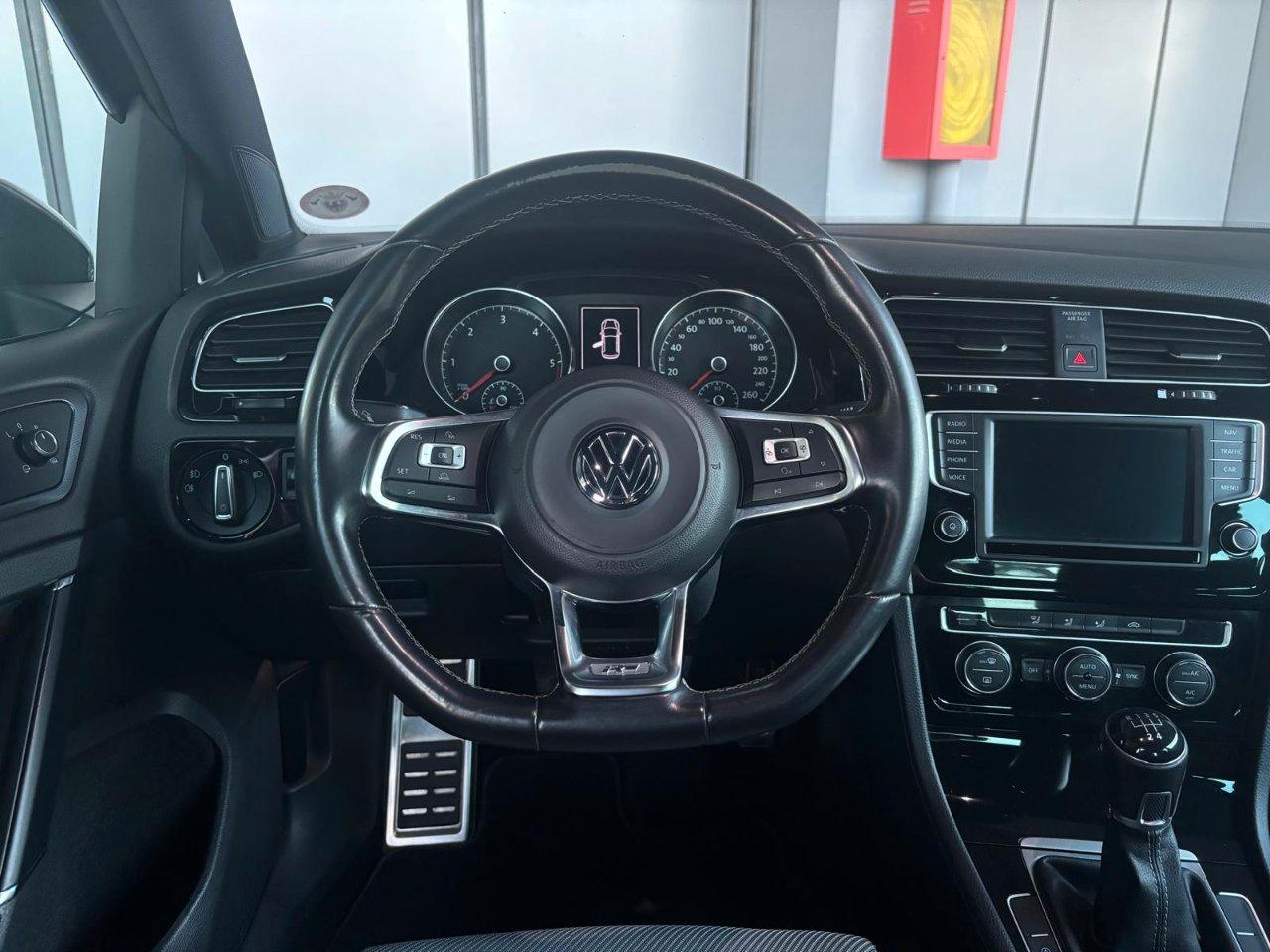 Volkswagen Golf 5 Porte Golf 5p 1.6 tdi Sport Edition 110cv R-Line