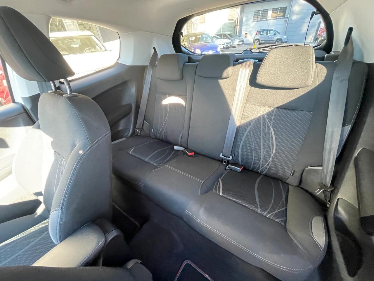 Peugeot 208 1.2 VTi 82 CV 3 porte Serie Speciale S