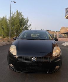 Fiat Grande Punto Giuggiaro designe