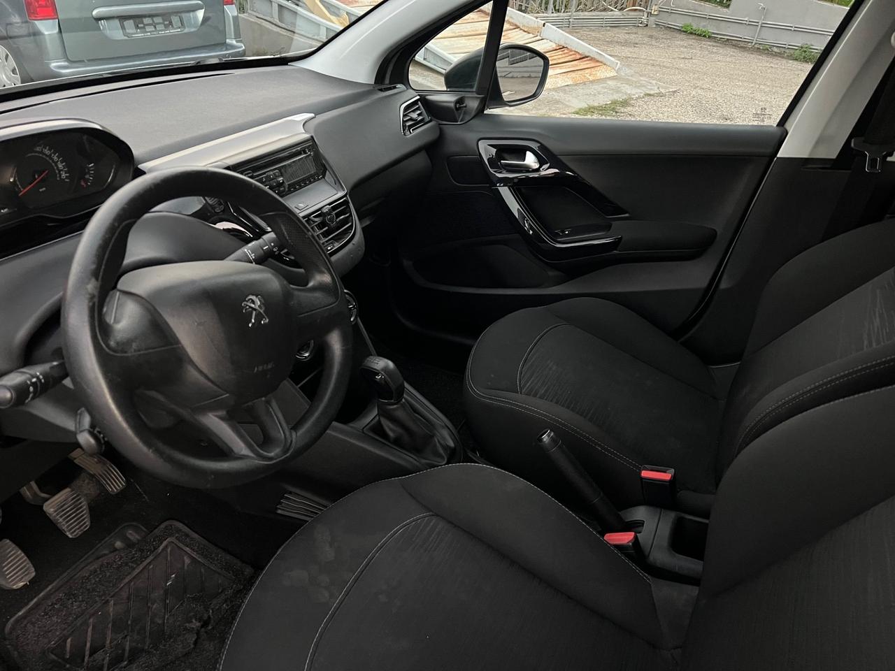 Peugeot 208 1.4 HDi 68 CV van