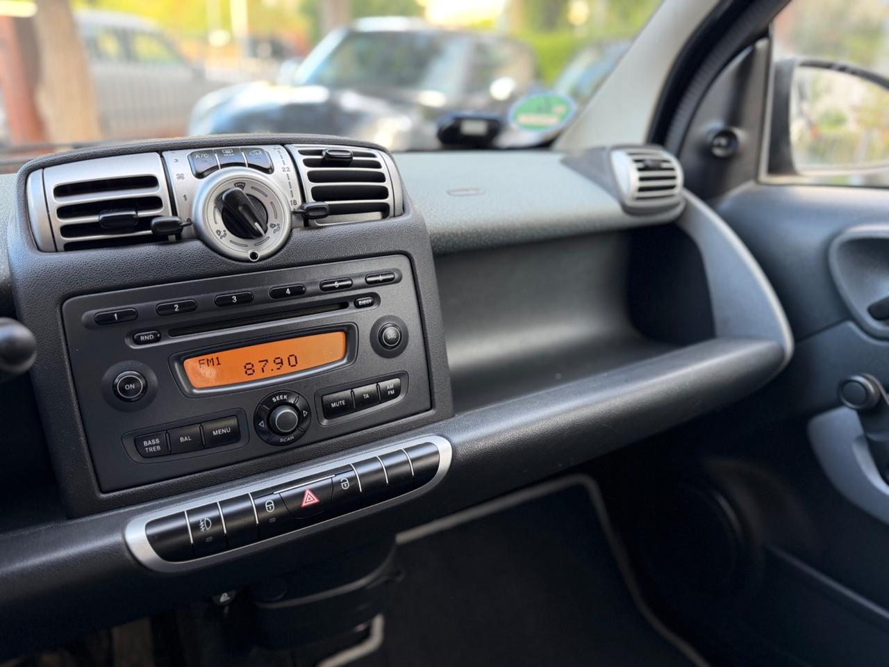 Smart ForTwo 1000 52 kW coupé pure