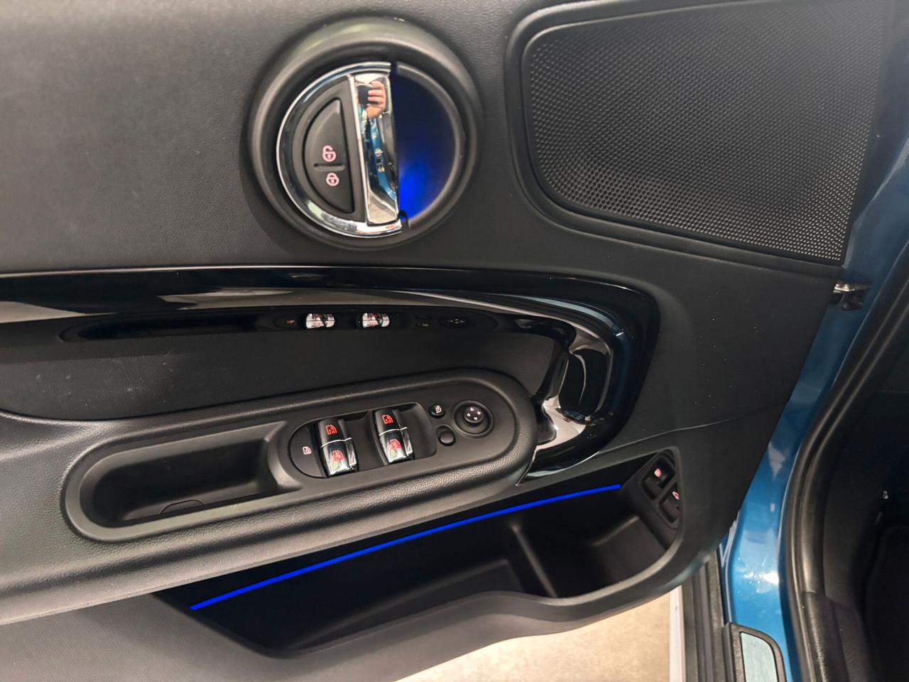 MINI COUNTRYMAN COOPER SE ALL4 NAVI-LED