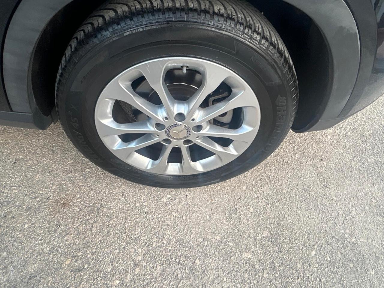 Mercedes-benz GLA 180 d Business