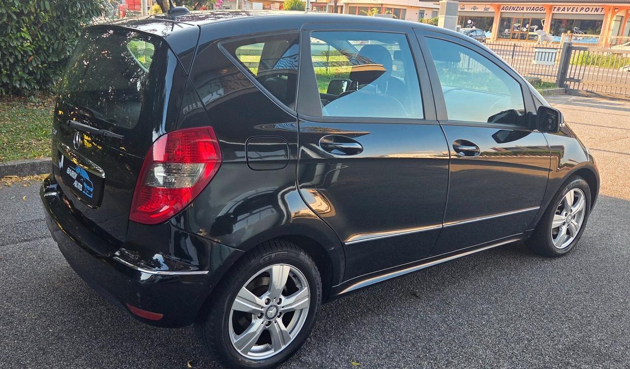 Mercedes-benz A 180 BlueEFFICIENCY Avantgarde