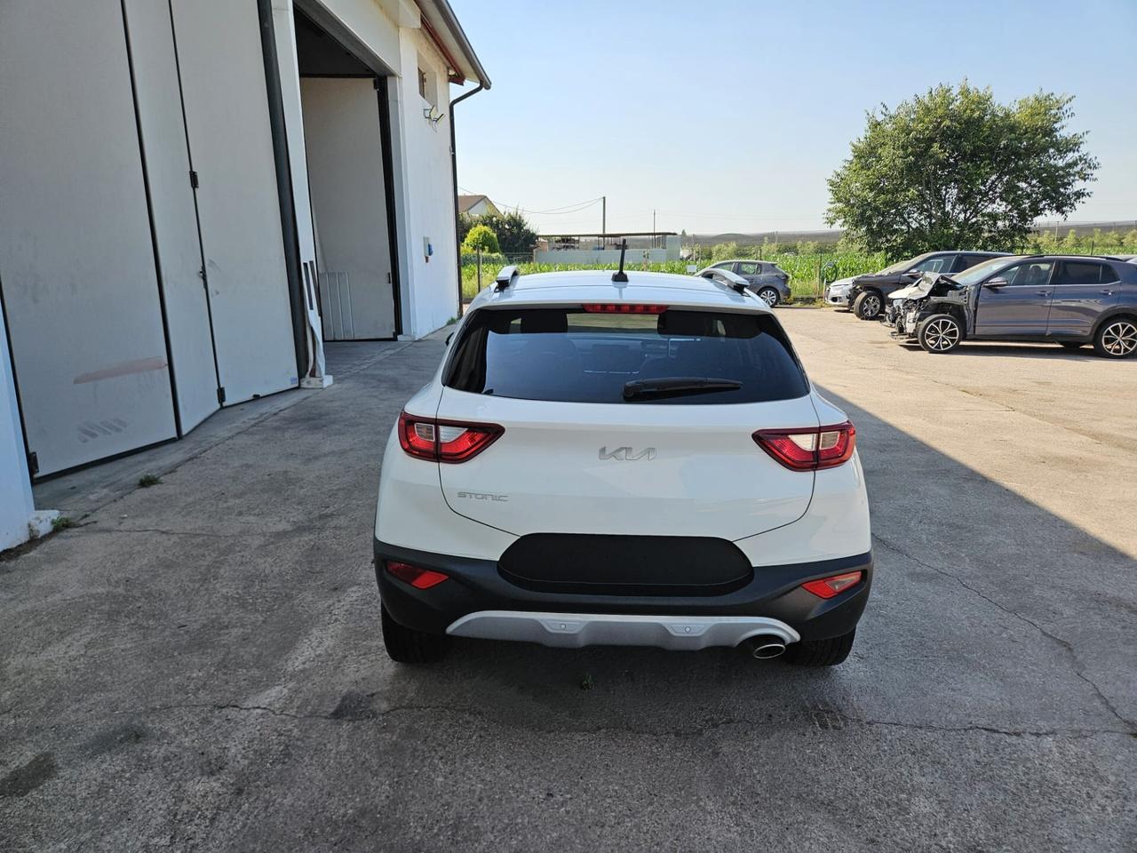 Kia Stonic 1.0 t-gdi mhev 100cv imt START INCIDENTATA