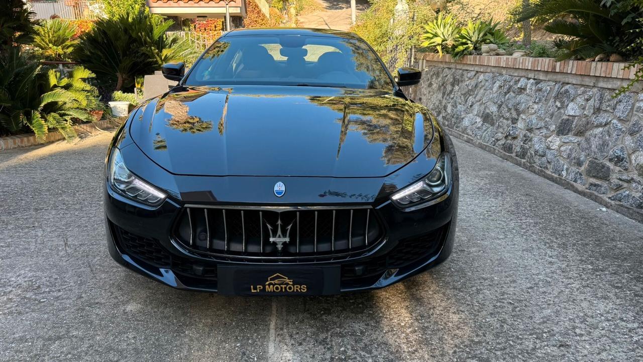 Maserati Ghibli V6 Diesel 275 CV Gransport