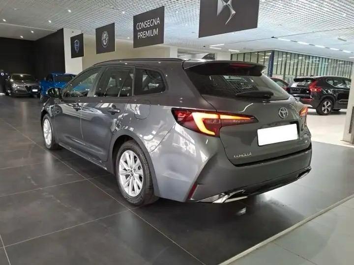 Toyota Corolla TS 1.8 Hybrid Active