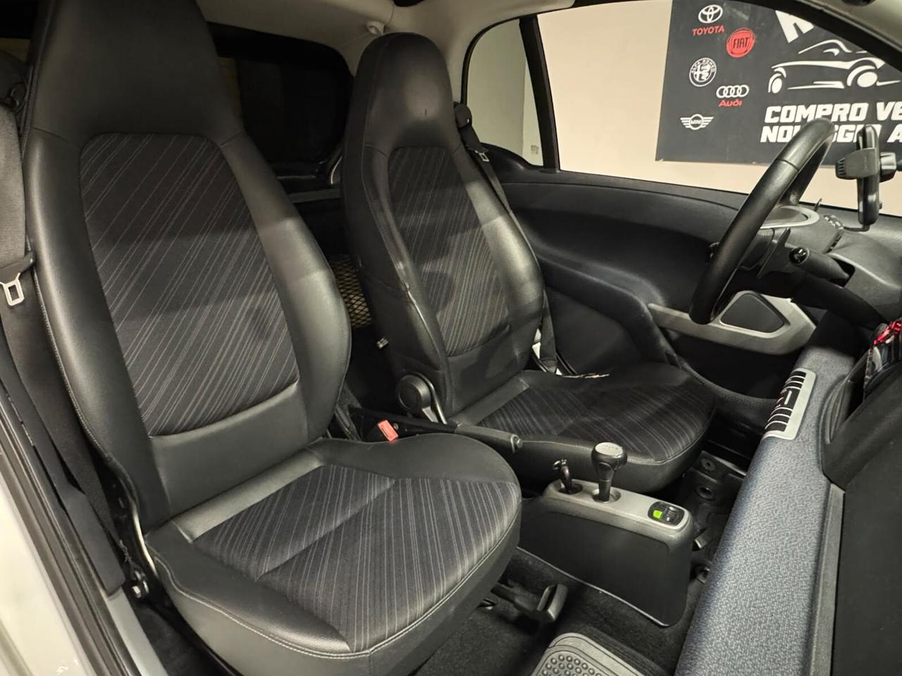 Smart ForTwo 1000 52 kW MHD coupé passion