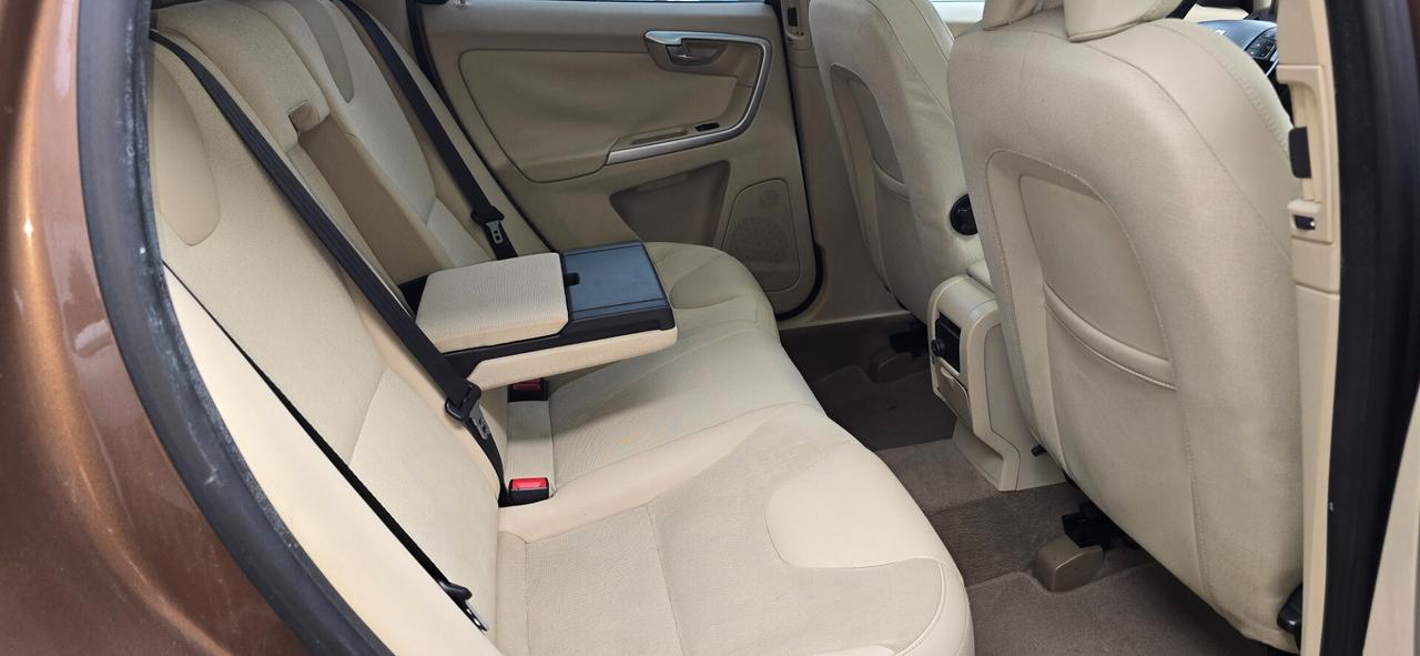 Volvo XC 60 XC60 D5 AWD Kinetic