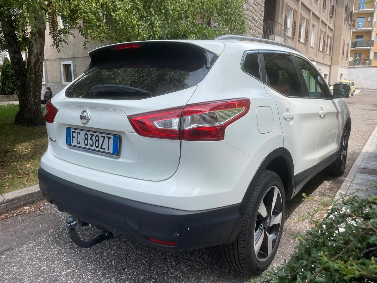 NISSAN QASHQAI 4WD 1.6 DCI TEKNA - GANCIO TRAINO