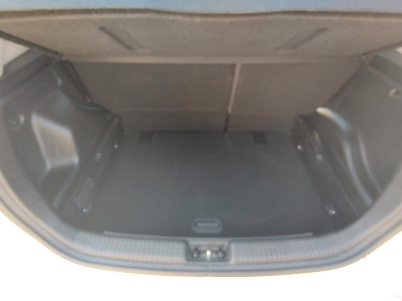 Kia Venga 1.4 CVVT Active, TETTO APRIBILE E FULL PANORAMICO, GARANZIA L.12 MESI