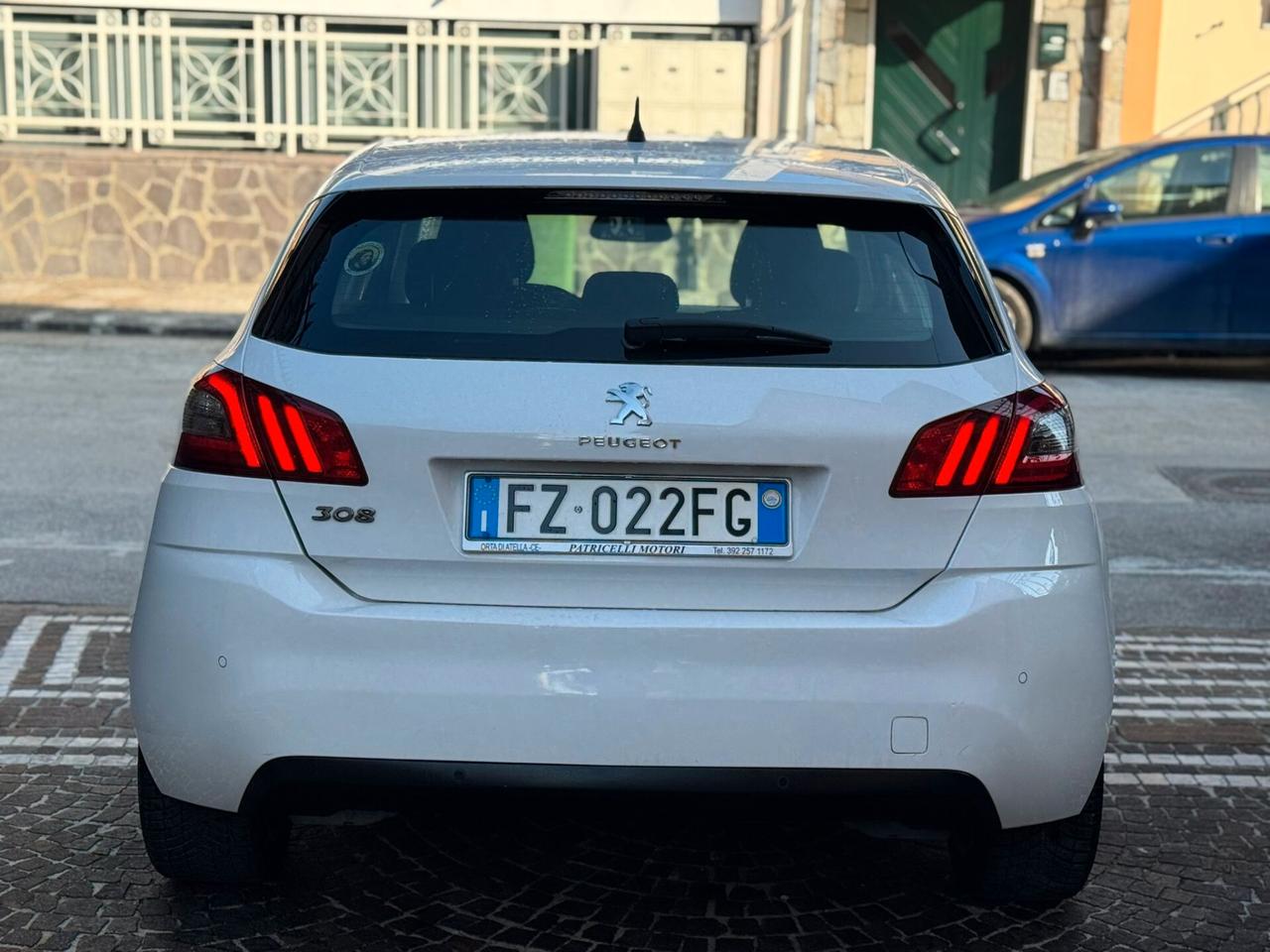 Peugeot 308 BlueHDi 100 S&S Allure