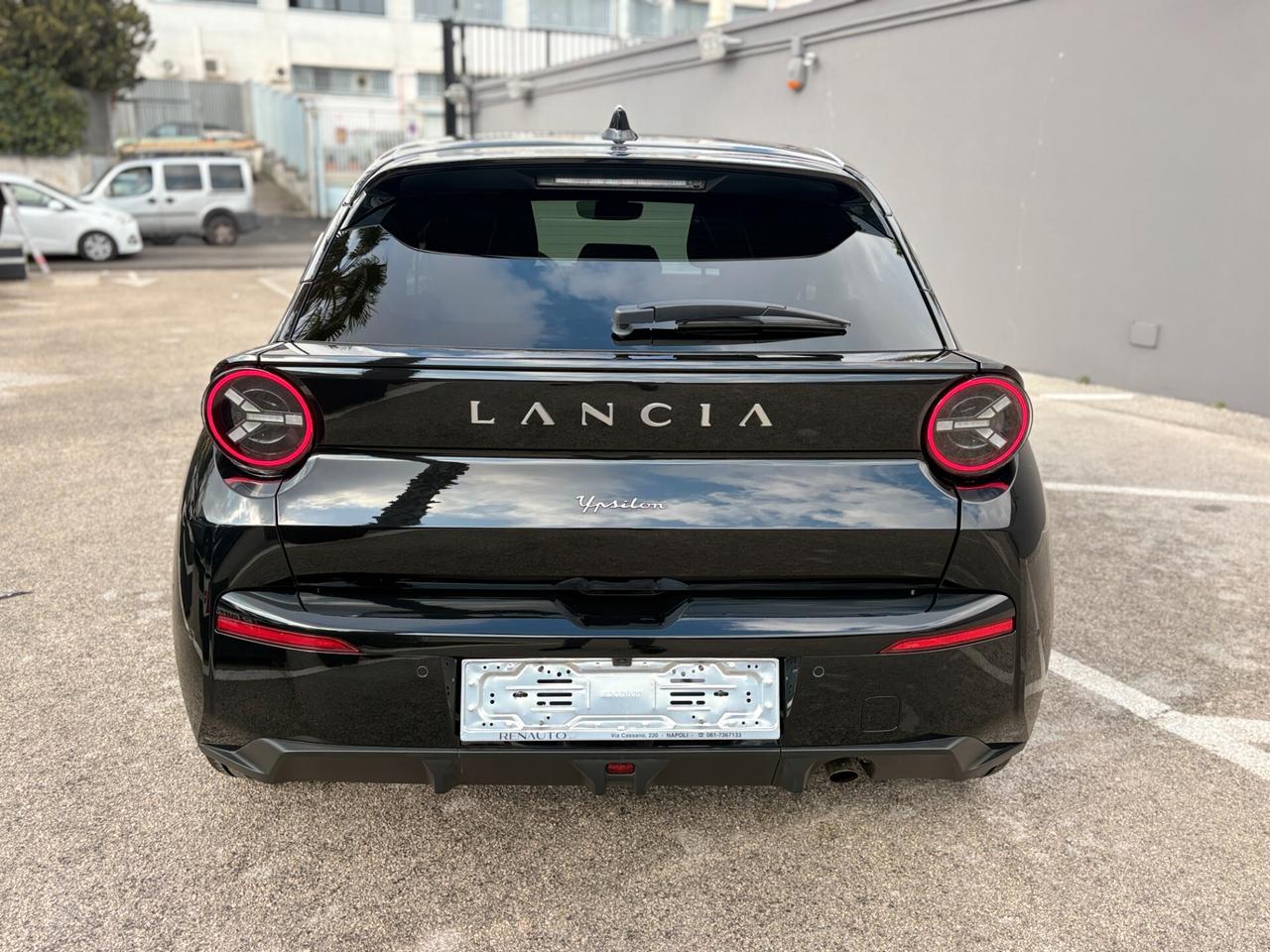 NUOVA Lancia Ypsilon Hybrid e-DCT LX AUTOMATIC