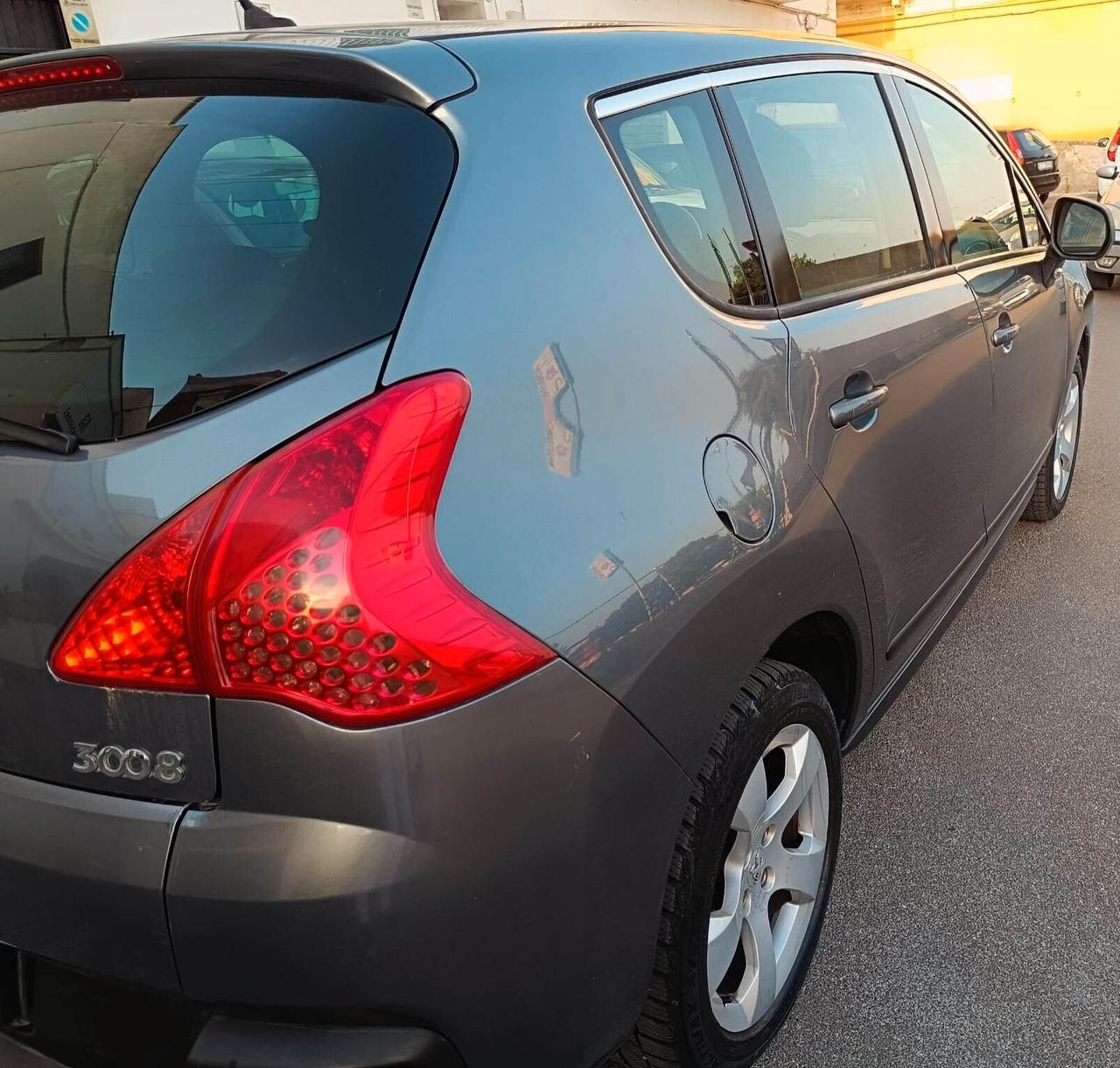 Peugeot 3008 1.6 HDi 112CV Allure