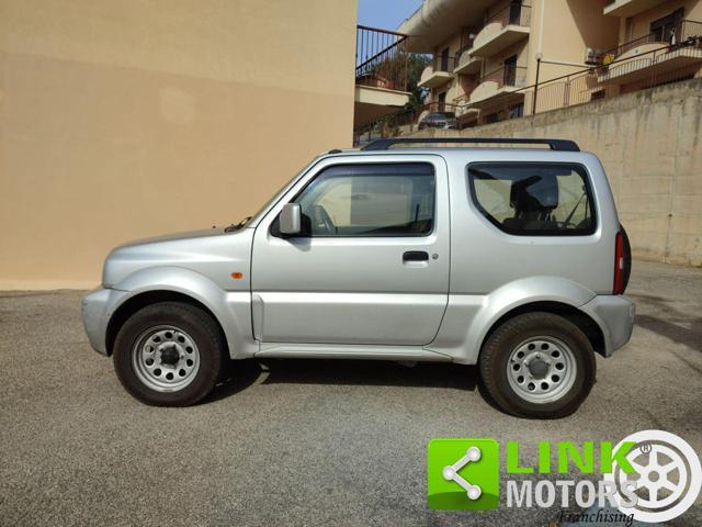 SUZUKI Jimny 1.3i 16V cat 4WD JLX