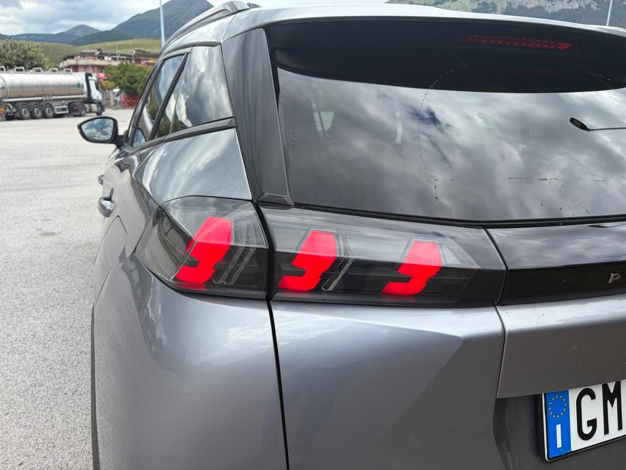 Peugeot 2008 BlueHDi 130 S&S EAT8 Allure
