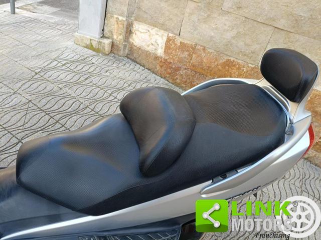 SUZUKI Burgman AN 400 S