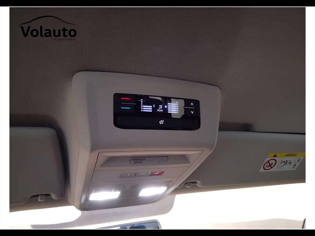 VOLKSWAGEN T6.1 Transporter 30 - T6.1 Transporter 30 2.0 tdi 150cv komb