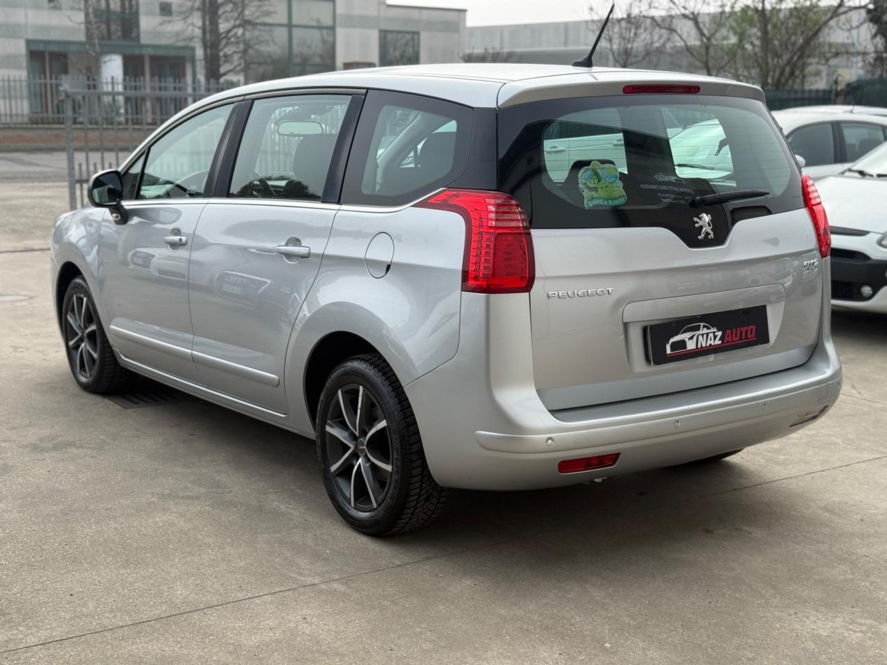 Peugeot 5008 1.6 HDi 112CV Tecno