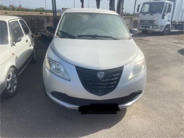 Lancia ypsilon benz gpl