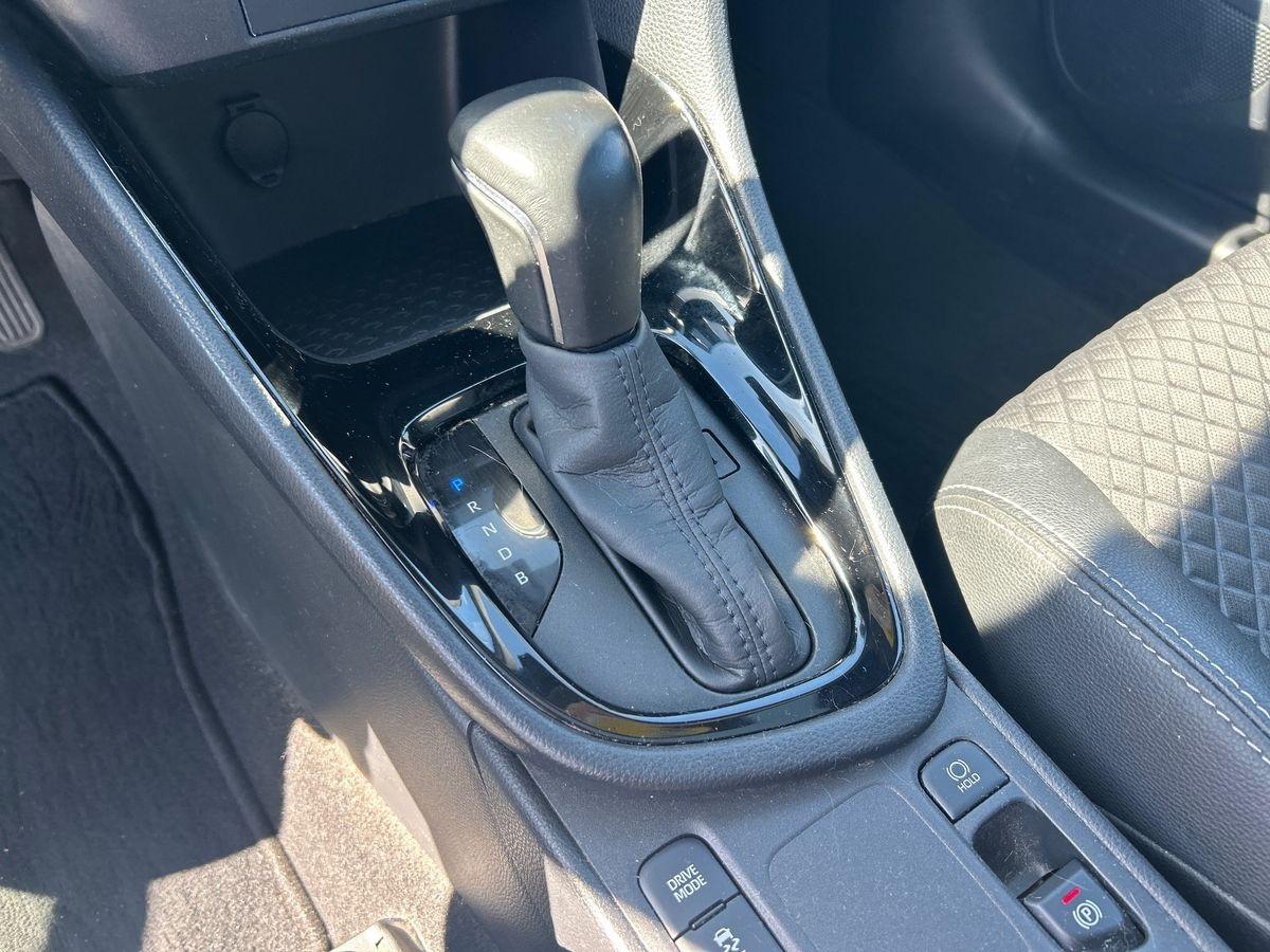 TOYOTA Yaris IV 2020 - Yaris 1.5h Lounge
