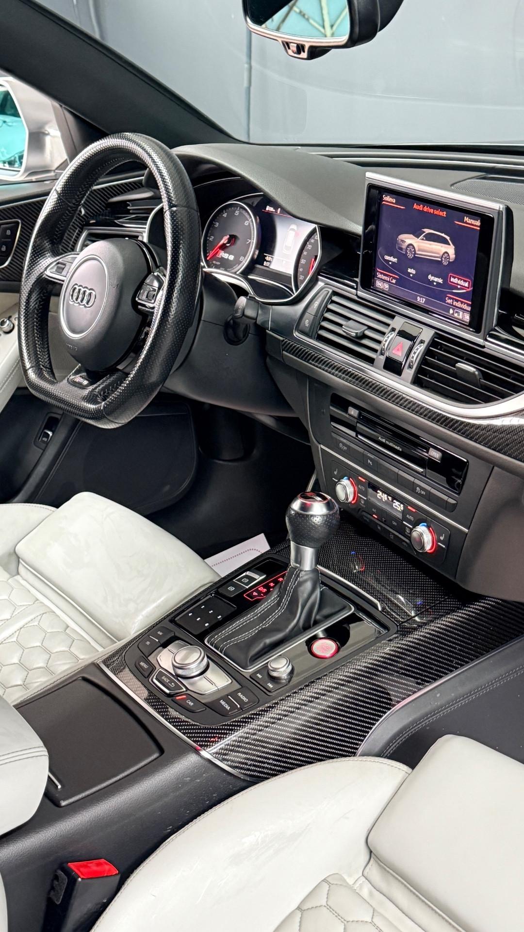 Audi RS6 RS 6 Avant 4.0 TFSI quattro tiptronic performance