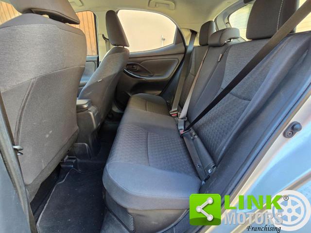 TOYOTA Yaris 1.5 Hybrid CVT Trend