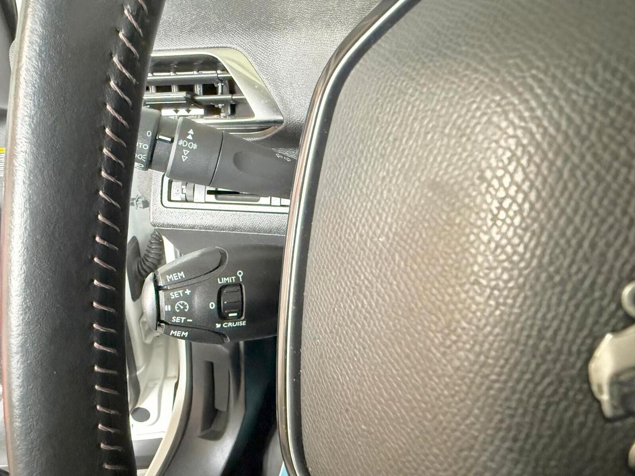 Peugeot 3008 BlueHDi 130 S&S Business 2020