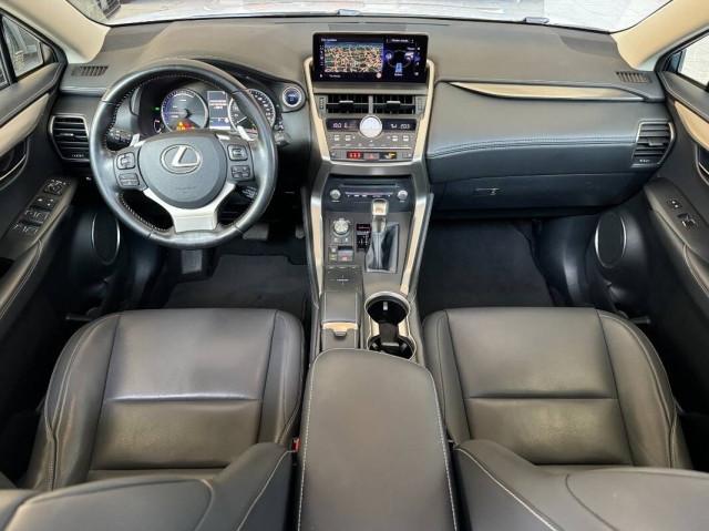 Lexus NX 300h 2.5 Premium 4wd cvt