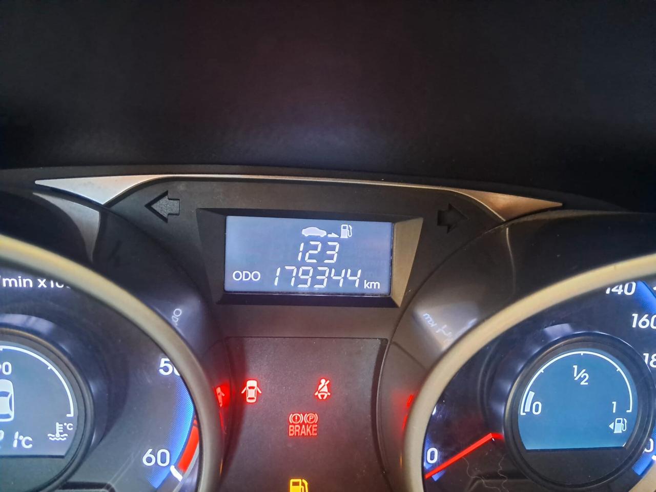 HYUNDAI iX35 1.7 CRDi Comfort-11/2010-Euro6650