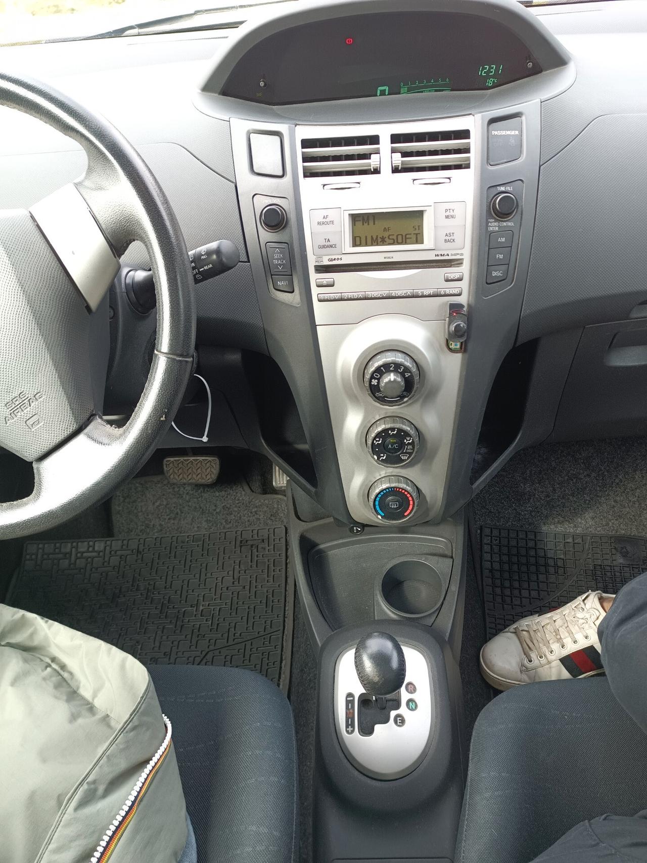 Toyota Yaris 1.0 3 porte