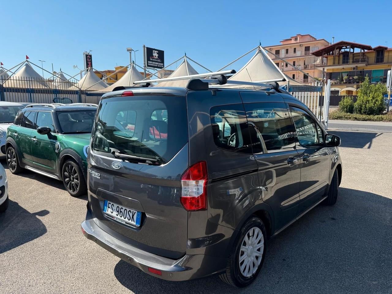 Ford Tourneo Courier 1.5 TDCI 100 CV Plus