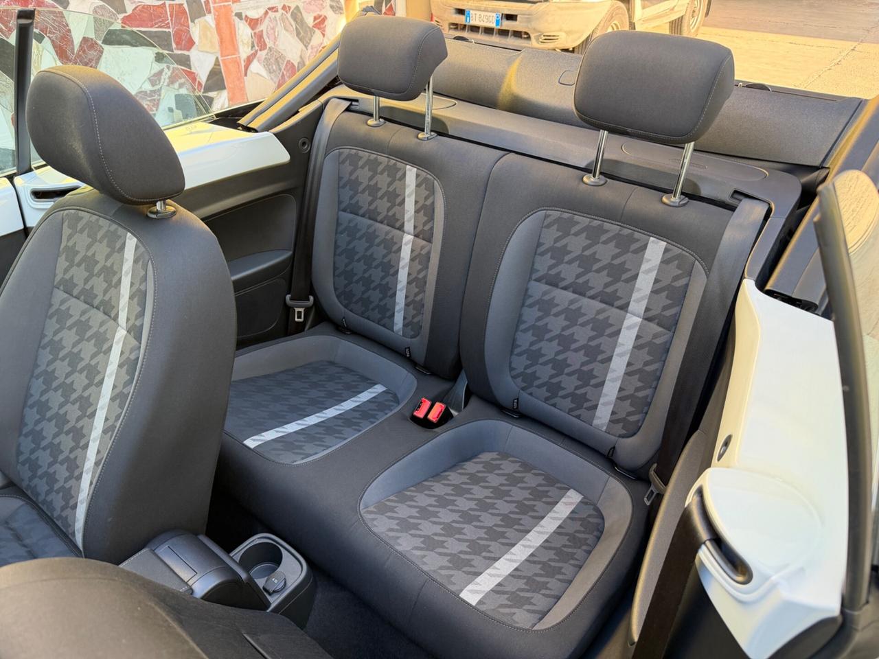 Volkswagen Maggiolino Cabrio 1.2 TSI color Gesso