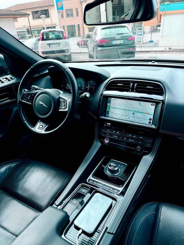 JAGUAR F-Pace 2.0 D 180 CV AWD aut. R-Sport